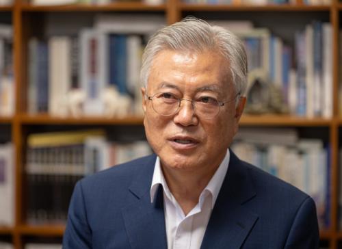 민주당 일부 지지층, '文 탈당 촉구' 집회 예고…與 "불필요한 논란"