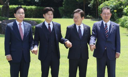 李대통령-여야 지도부 오찬 회동 종료…국정 현안 논의