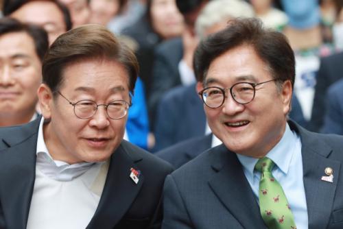 [단독] 李·헌정회 "국회 개헌특위 구성" 제안에 …정대철 "우원식 의장도 '특위' 동의"