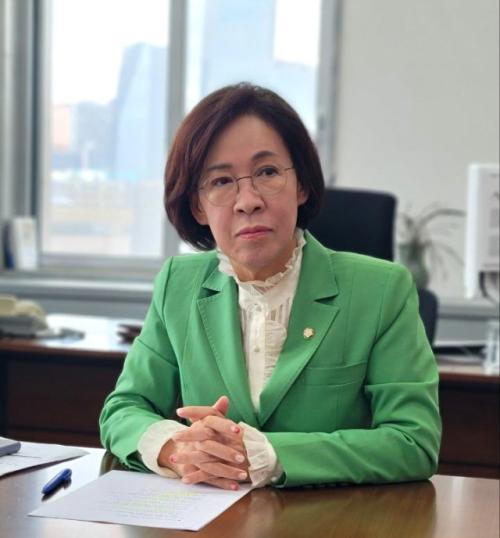 [인터뷰] 이인선 "경주 APEC, 원전 수출 홍보의 장…홍보관 마련해야"