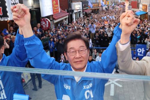 이재명 "北 인권 개선노력…핫라인 복원, 국민공감하는 남북대화"