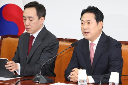 장동혁 "10·15 대책은 부동산 '테러'…남은 것은 세금 폭탄뿐"