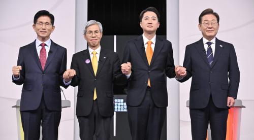 경제지식 밑천 드러난 이재명…불리하면 “극단적이다” 주장