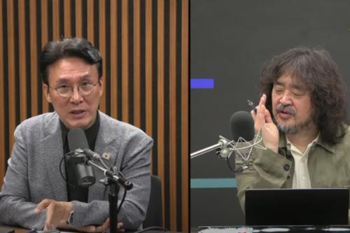 김민석, 출입국 기록 '공식 문서' 아닌 엑셀로 만든 것 제시 '논란'