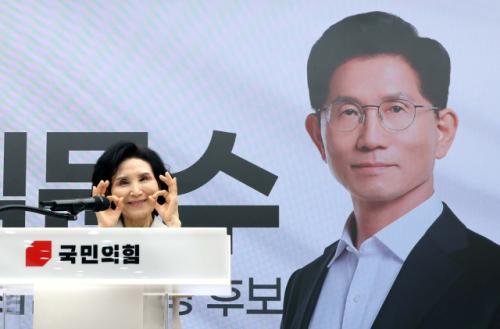 여성·성평등 미흡한 '대선' 공약 지적에…"여성 표심 잡아라" 막판 스퍼트