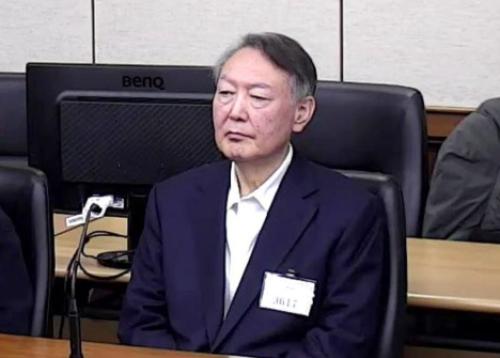 尹 전 대통령 "고난 이겨내면 자유와 진리"…부활절 옥중 메시지