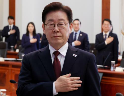 李 대통령 "'고문·사법살인' 국가폭력 범죄자, 훈장 박탈 당연"