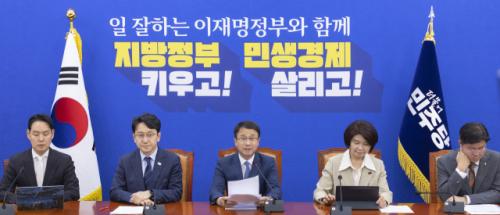 '투표용지 부족' 특검 추진에 팔짱만 끼고 있는 민주당
