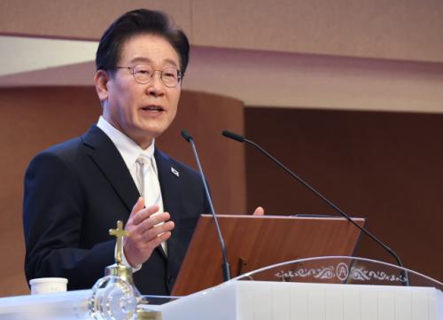 '부활절 연합예배' 李대통령 "중동 전쟁, 삶 곤궁해지지 않도록 비상한 각오로 대응 "