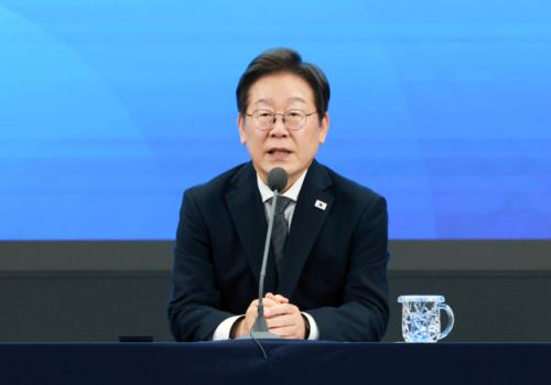 李대통령, 광주서 "수도권 미어터져…지역균형 발전으로 해결"