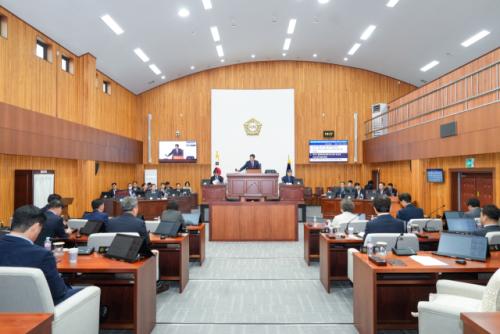 경주시의회, 제291회 제1차 정례회 열어…예결특위 구성· 21건의 안건 의결