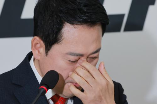 장동혁, 청와대 오찬 불참…“한 손엔 칼, 한 손엔 악수 청해”