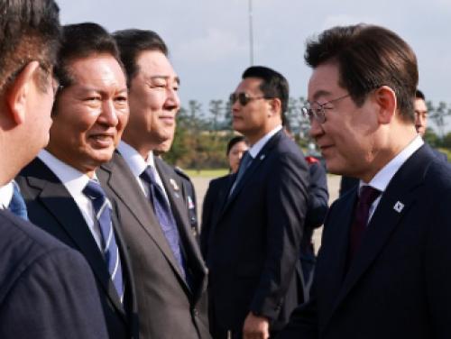 정청래 들으라고? 李대통령 "강자가 너무 세게 하면 여론 나빠져"