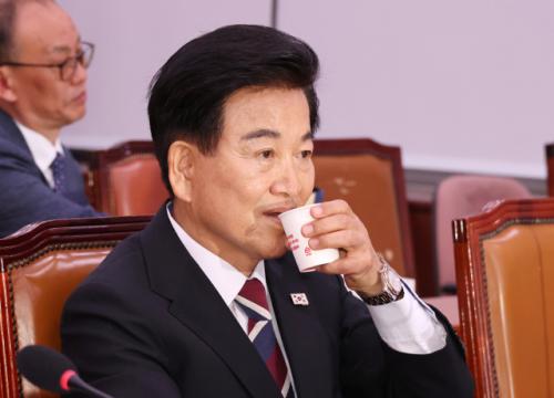 정동영·배경훈 인사청문회…野, 농지법 위반·부실 복무 의혹 질타