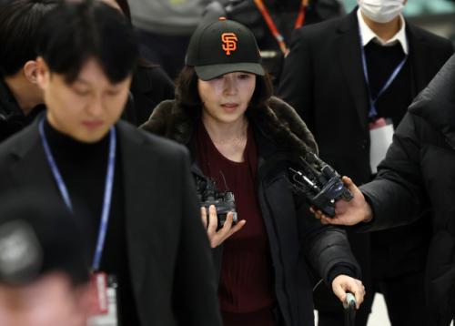 김경, 자수서에 "1억원 전달 때 강선우도 있었다" 내일 경찰 출석