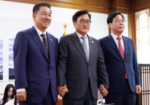 여야 원내대표, 내일 오찬 회동, 상임위원장 재배분 협상