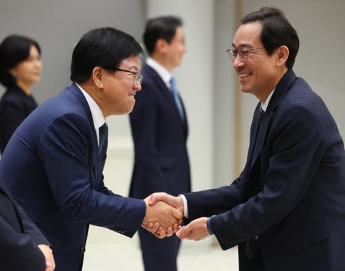 대통령실 "대법원장 거취 논의, 앞으로도 계획 없다"…논란 확산에 선긋기