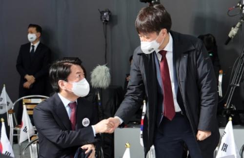 안철수, 이준석에 또 러브콜 "단일화 후, 국민 지킨 구국의 정치인으로 기억되길"