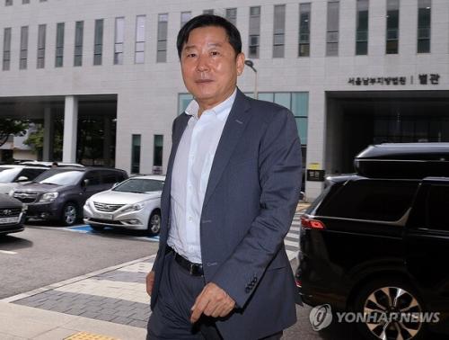 쌍방울 대북송금 고발전…민주 "권성동·이철규 연루" vs 李 "정계은퇴 각오"