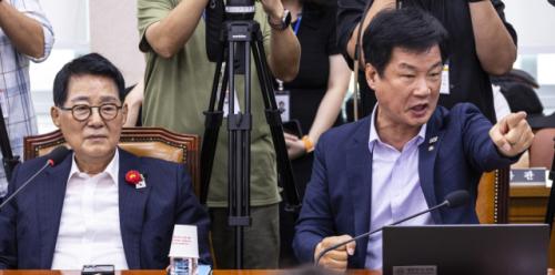 '7년전 사별' 박지원에 "사모님 지금 뭐하세요"…여야, 법사위서 충돌