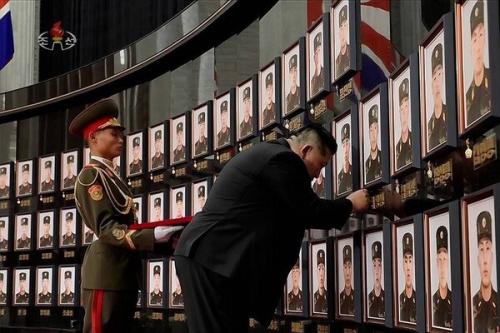 화해 제스처엔 ‘적대’로 답하는 북한...유화책 외면, 내부 결집만 몰두