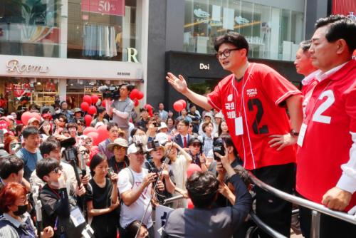 한동훈 "국민의힘 정체성 불법계엄 '옹호' 아닌 '저지'"