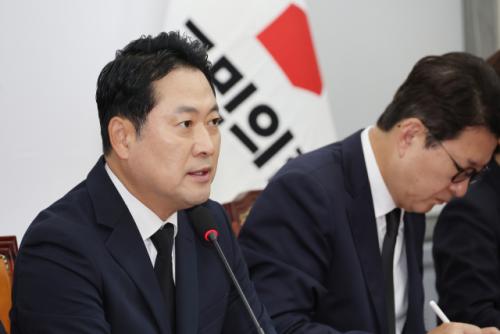 특검 尹 강제구인 시도에…장동혁 "존엄 현지 위해 한 건 했다"