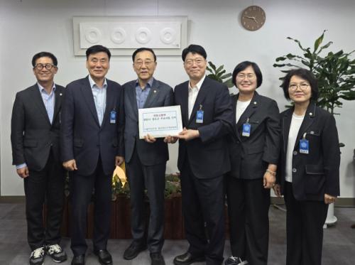 더민주 영천·청도지역위, 지역 현안 해결 위해 청와대·국토부 방문