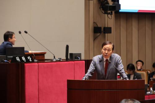 '대구 3차 순환도로 해결되나' 김기웅 질의에 국방부 장관 "지적 공감해"