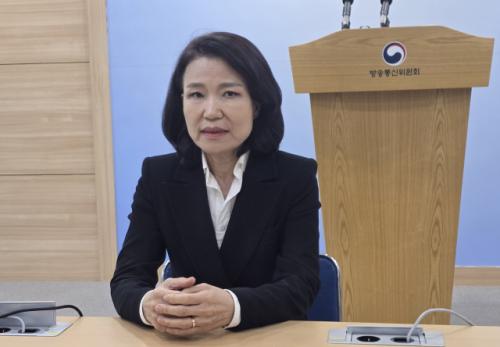 '법인카드 사적 사용 의혹' 이진숙 "정치 목적 수사, 인간을 굴종하게 만들 순 없어"