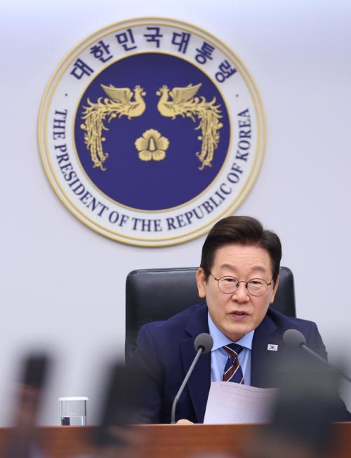 李 대통령, 국정자원 현장방문…피해 복구 상황 보고받아