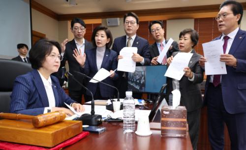 초유의 국감 중 '대법원 현장검증'…삼권분립 훼손 비판 속 국힘 보이콧