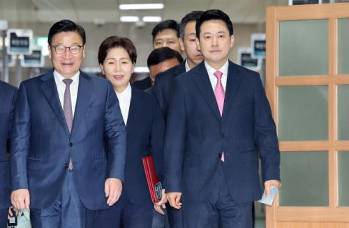 보수정당 '기술적 통합'의 한계… 승리 방정식은 '선명한 자강'