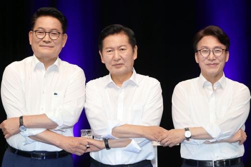 與전대 ‘공수’ 바뀌었다…정청래는 ‘파상공세’, 김민석은 ‘굳히기’