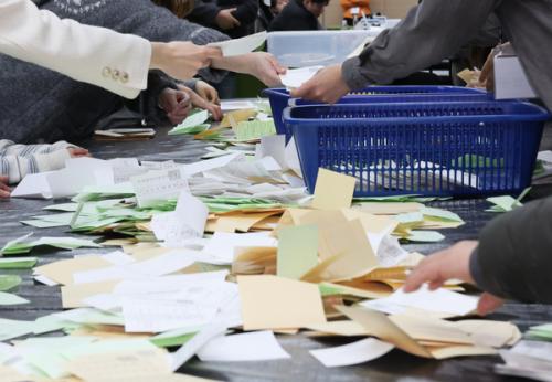 ‘부정선거’ 말하면 ‘징역 10년’…투표법 개정안 후폭풍
