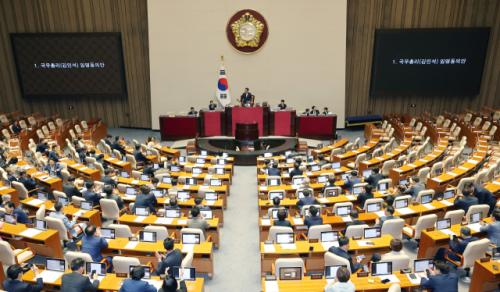 김민석 총리 인준안·상법 개정안·한우법 등 국회 본회의 통과