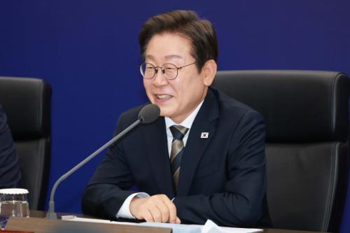 李대통령, 말레이시아 총리와 통화…양국 협력방안 논의