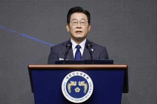 李대통령·민주당 지지율 ‘동반 추락’