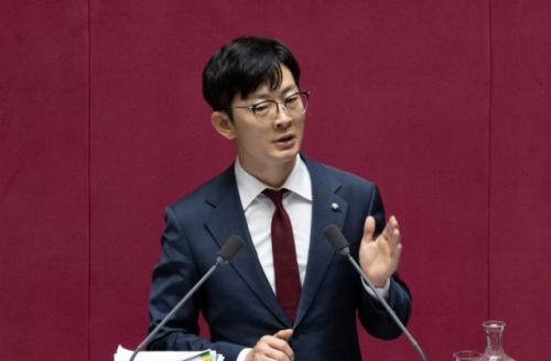 1년 새 '5550만원→33억' 재산 60배 폭증한 국회의원, 비결은