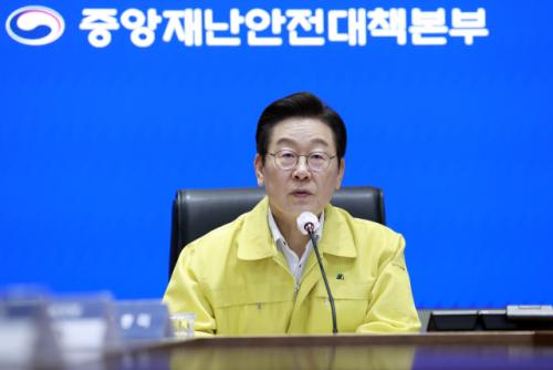 李대통령 "국정자원 화재, 국정 최고 책임자로서 송구…민생 시스템 밤새워서라도 신속 복원"