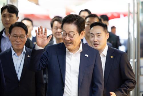 野, "국가 전산 대동맥 끊겼는데…대통령 부부는 예능 출연"