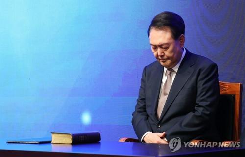 옥중서도 기도로 나라 품은 尹 전 대통령, 자유대한민국의 신앙 리더십