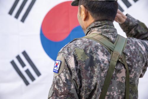 [단독] 가뜩이나 軍 인력 부족한데…군무원도 25% 그만둔다