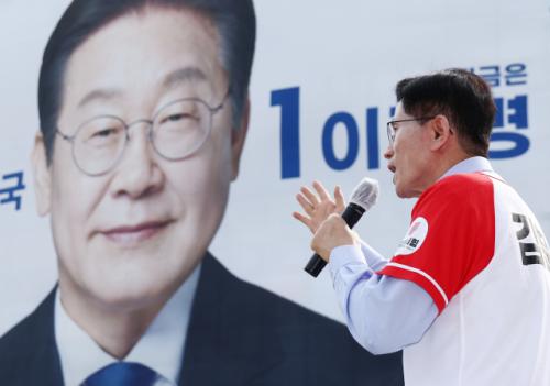 김문수 '수도권' 민심 잡기 vs 이재명 TK·PK '험지공략'