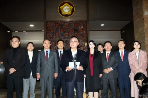 국힘, 친한계 정리 중…김종혁 제명·배현진 제소