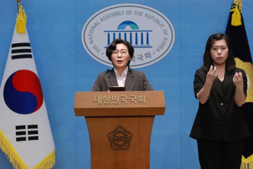 [속보]"내로남불·탁상공론"…황희 '버스 청년주택' 제안에 與 내부서도 쓴소리