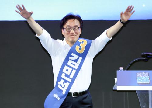 김민석, 與전당대회 제주·인천 당원투표서 승리…누적 득표는 '초박빙'