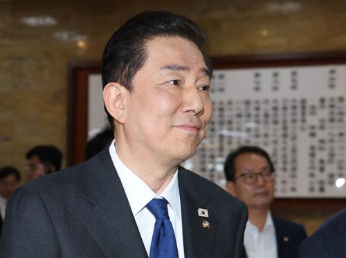 탈당 압박에도 버티는 김병기에 與 '속앓이'…"당도 답답하다"