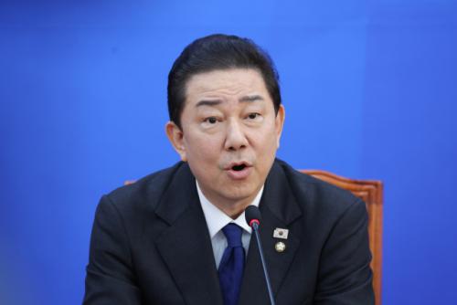 "탈당 없다" 버티는 김병기, 속 타는 與…당내 '결단' 요구 분출