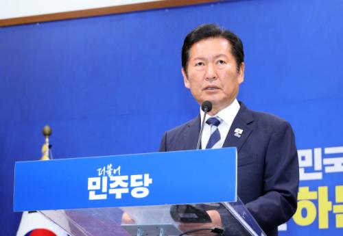 현명한 국민, 李 정부에 힘 실으며 견제론도 내세워 '균형'